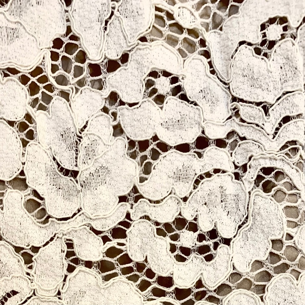Off white Vince Camuto floral lace dress.